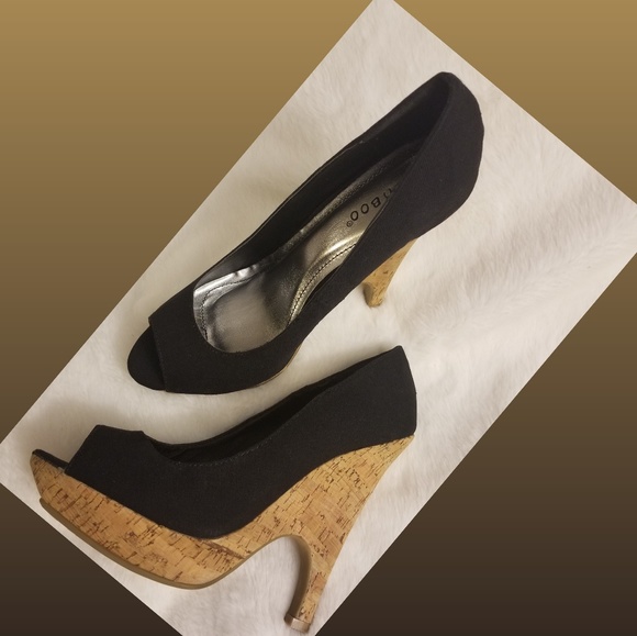 Brand New in Box Women's Peep Toe Cork Wedges - Picture 1 of 3
